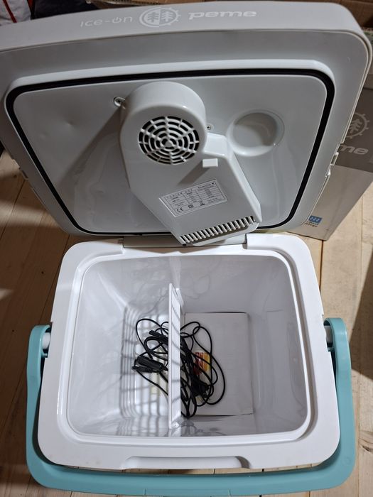 Lada frigorifica auto PEME Noua, Garantie, Transport 5lei