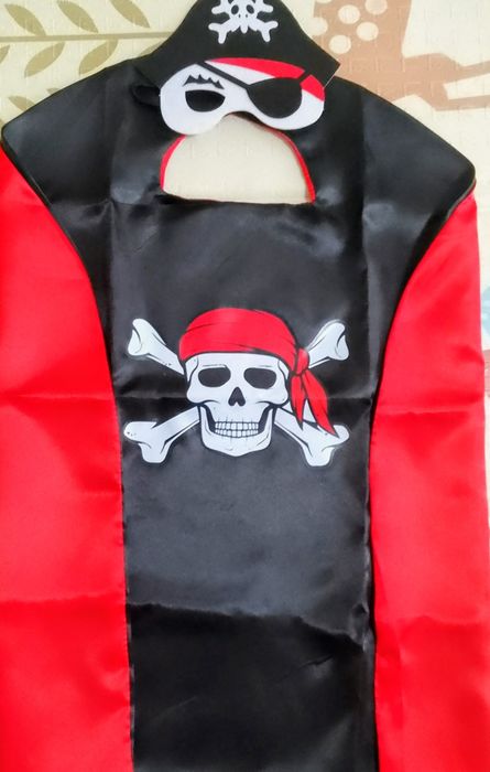 Продам одежду пирата