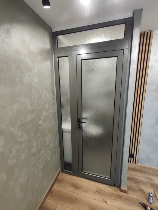 Дава се под наем Магазин в Стара Загора, Център - 10 кв.м за 153 € - Снимка #1