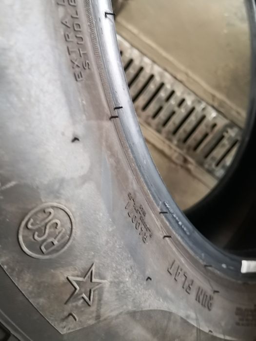 225 60 18 цола гуми като нови Pirelli dot 23