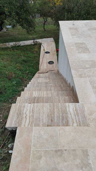 Travertin            noche