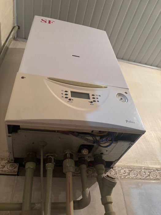 Продам газовый Котел Марка SF