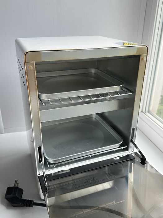 Продам сухожаровый шкаф