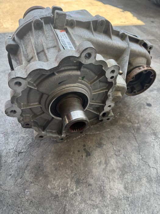 Раздатъчна кутия Jeep SRT type 3015 OEM 05038712AC