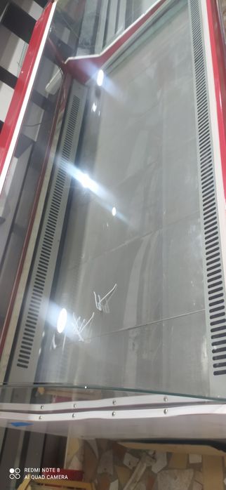 vitrina xaladilnikla sotiladi