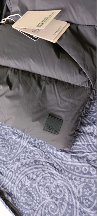 Jack Wolfskin и SuperDry елек/грейка