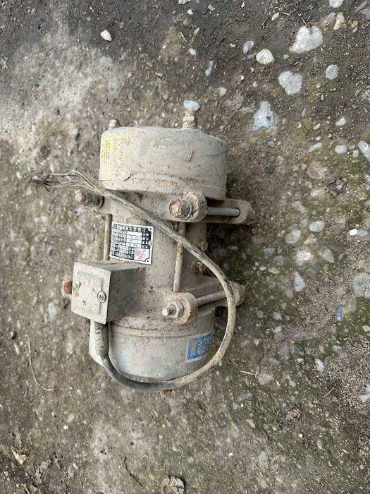 Двигатель 0.75 квт 3 фазный