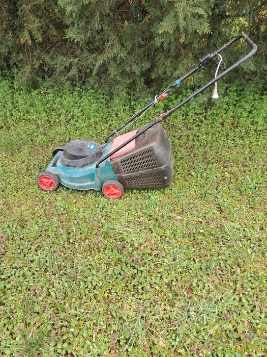 Електрическа косачка за трева