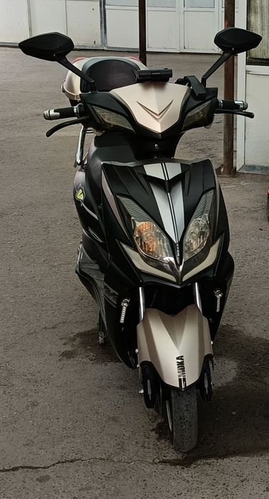 Продаю скутер MDK.