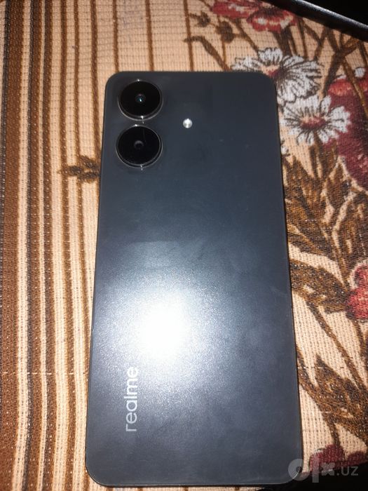 Realmi 60x AI telefoni sotiladi karobka dakument hammasi bor