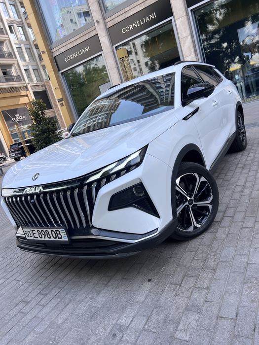 Dongfeng Aeolus huge Gibrid