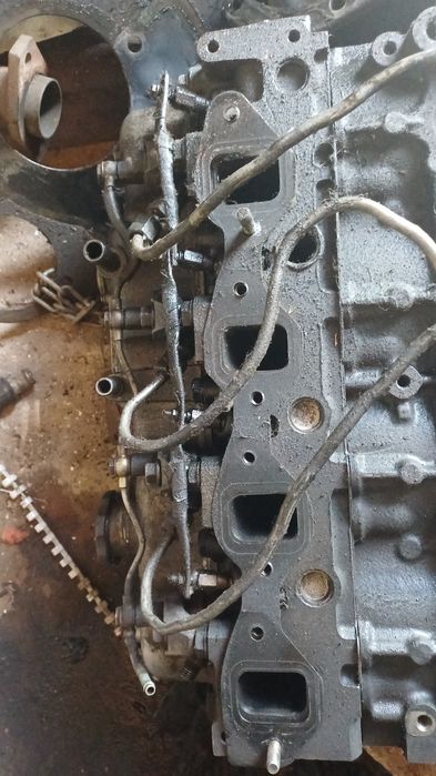 Головка блока двигателя исузу