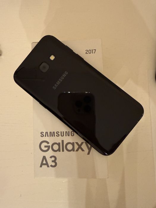 Samsung A3, black sky