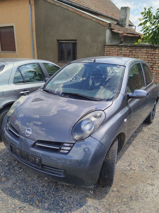 Far/faruri stanga/dreapta Nissan Micra K12 ( 2 usi ) an 2003-2010