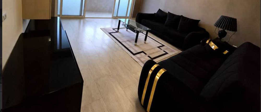 Дава се под наем Тристаен апартамент в Асеновград - 120 кв.м за 448.8 € - Снимка #2