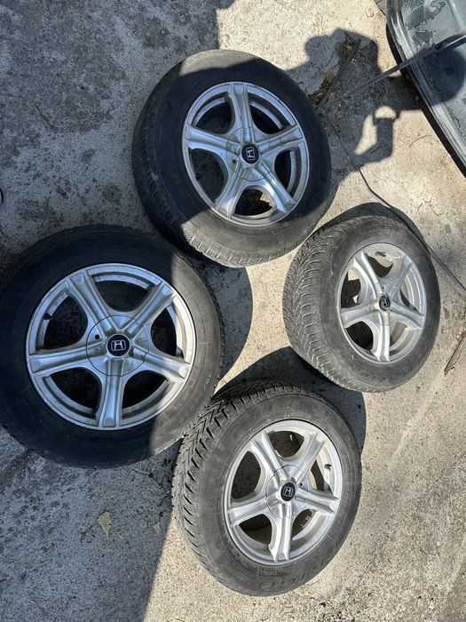 15” 5x114,3 Джанти със зимни гуми 195 65 15