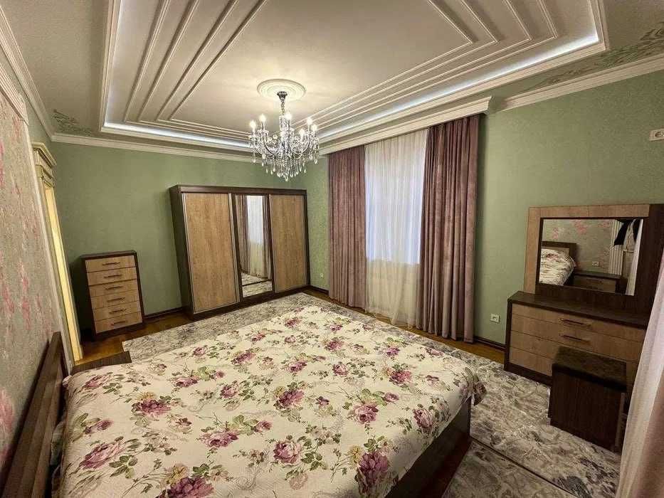 Сдается свежая уютная 3-комн квартира Паркентский рынок