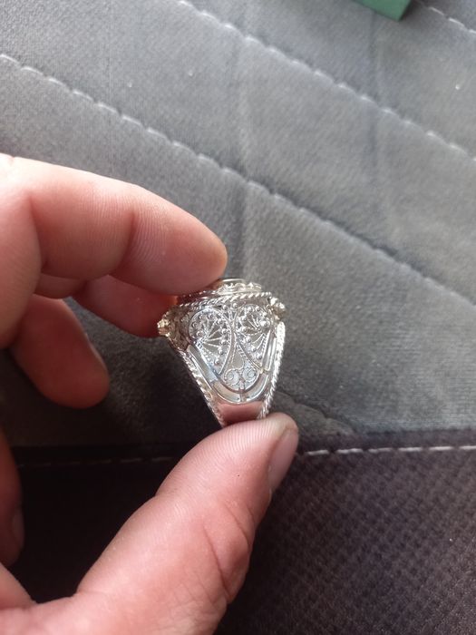 Продам серебряный перстень!