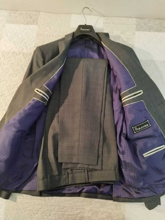 Мъжки официален костюм Paruchev /сиво каре/ размер S