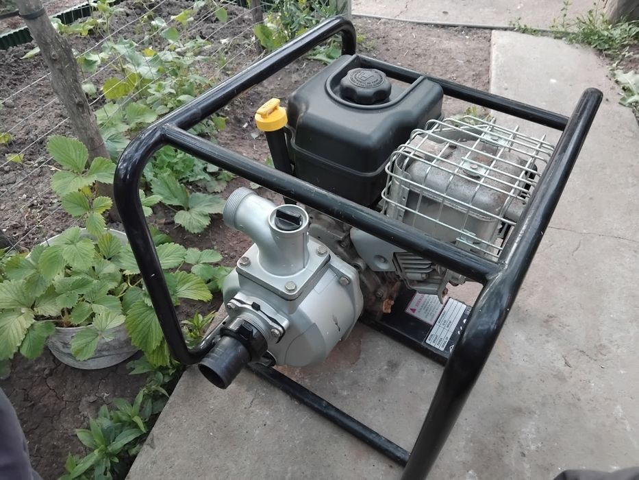 Бензинова помпа водна моторна градинска