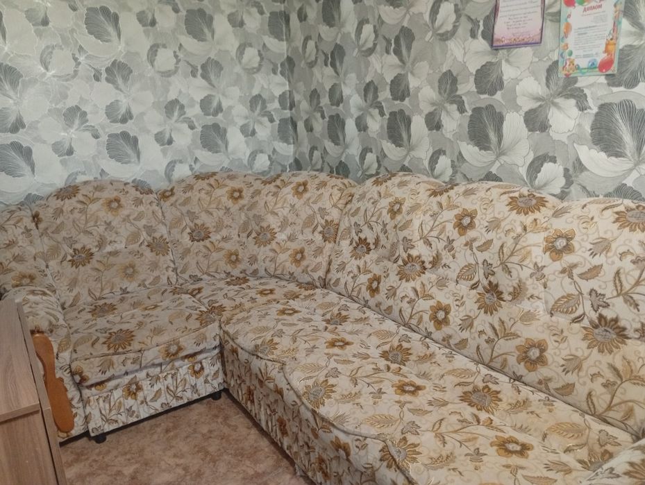 Продам угловой диван