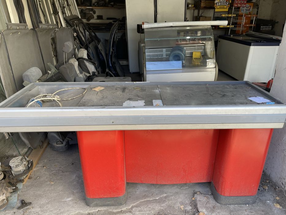 Витринный холодильник / морозильник / стелажи