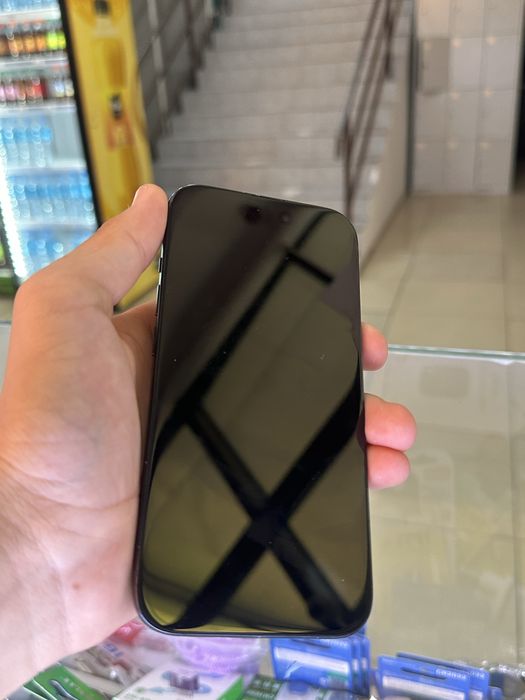 iPhone 15 в идеальном состоянии