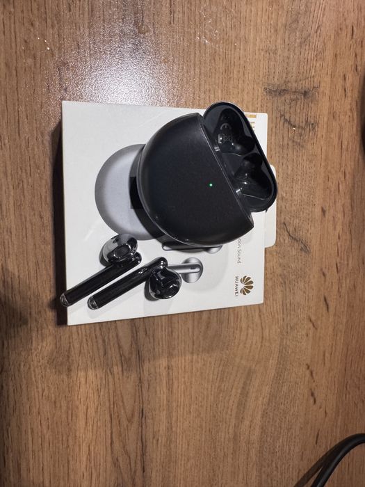 Продам наушники хуавей AirPods