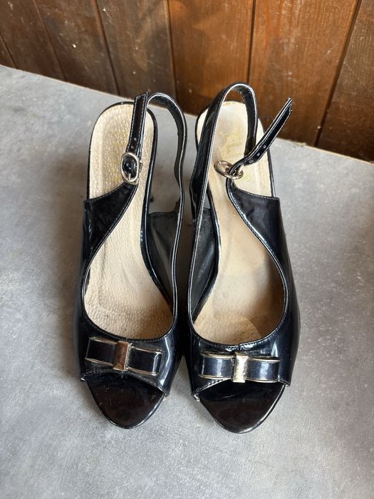 Токчета с тънък ток.