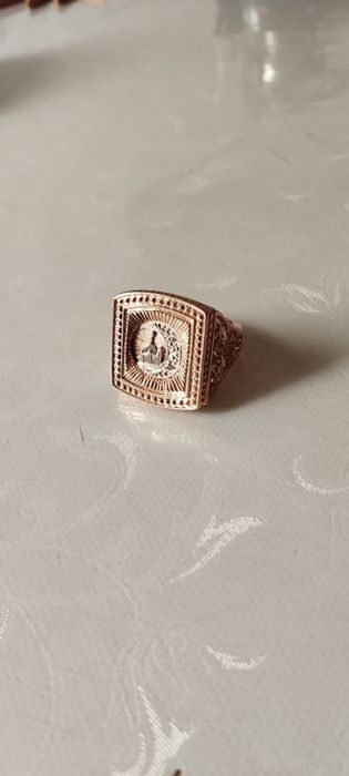 Продам золотую печатку