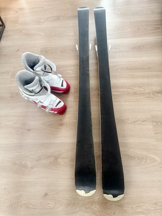 Детски ски 130 см и ски обувки 22.5