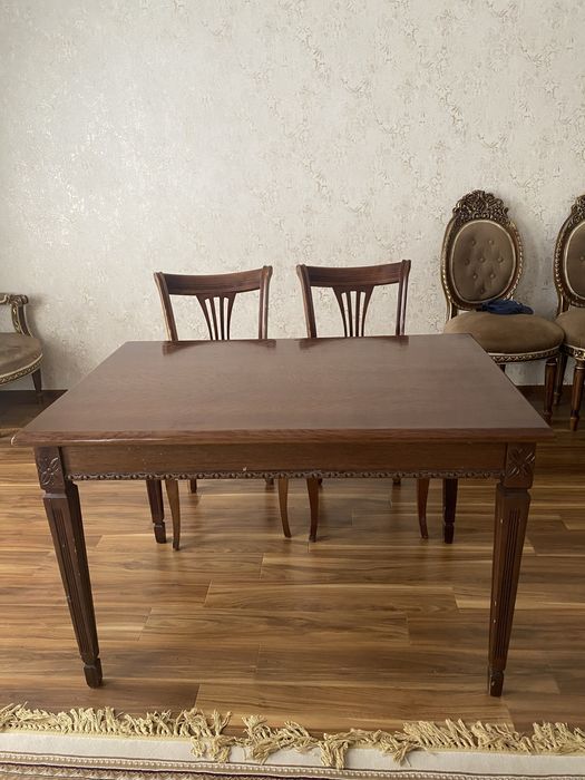 Stol va stullar: 1 stol, 4 stul, o‘lchami 120х80