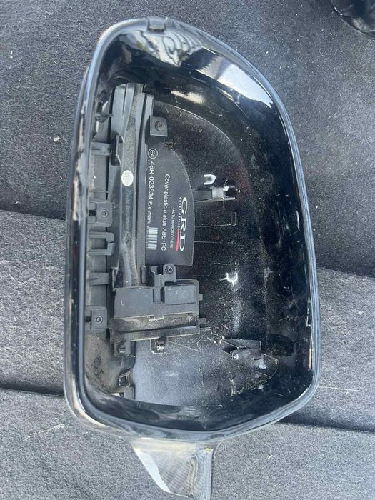 Карбонови капаци с динамични мигчи за Audi A4 A5 b8 b8.5 2010-16г