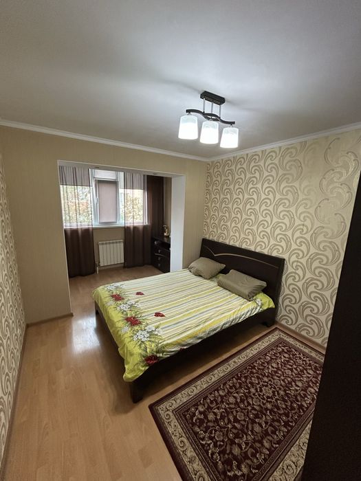 3 к.кв в 11 мкр.