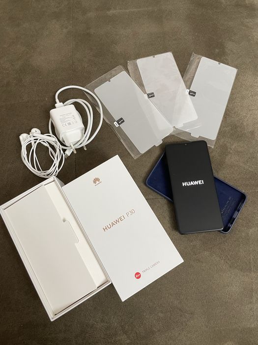 Vând Huawei P30, model ELE-L29, din 2019, în stare foarte bună și perfect funcțional.