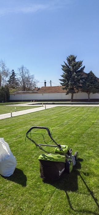 Косене и поддръжка на зелени площи