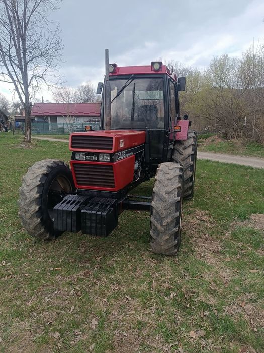 Vând tractor Case Ih Internațional  1056 Xl 4x4 dtc