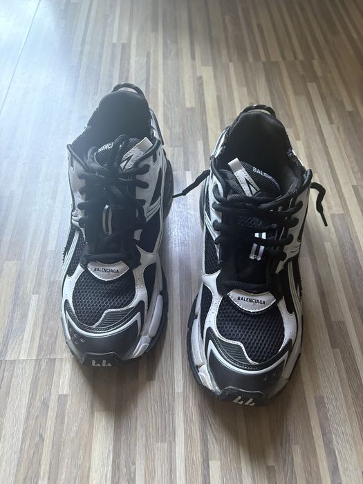 balenciaga runner
