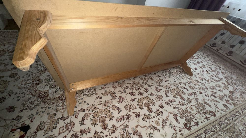 Жер стол сатылады