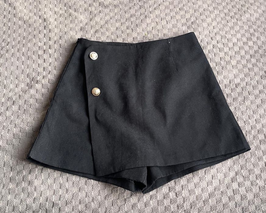 юбка-шорты в виде трапеции