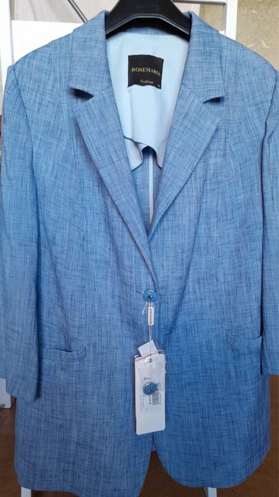 Женский льняной костюм