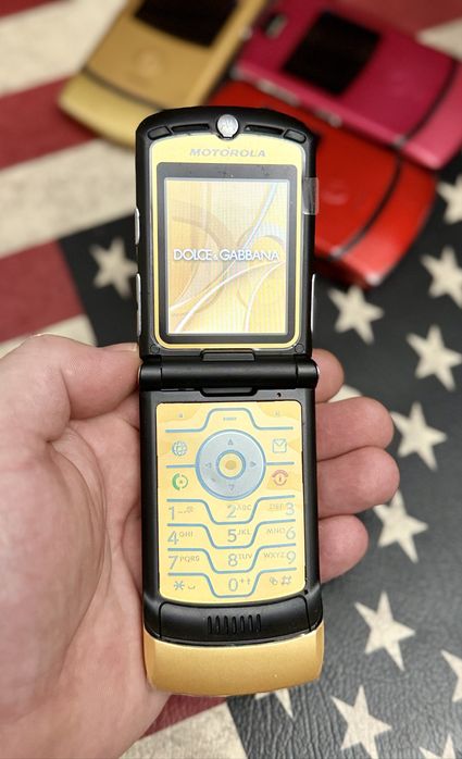 Motorola V3/V3i D&G ( Refurbished, ca noi /Libere de retea