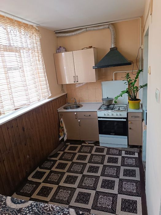 Срочно!!! 3 хонали квартира сотилади