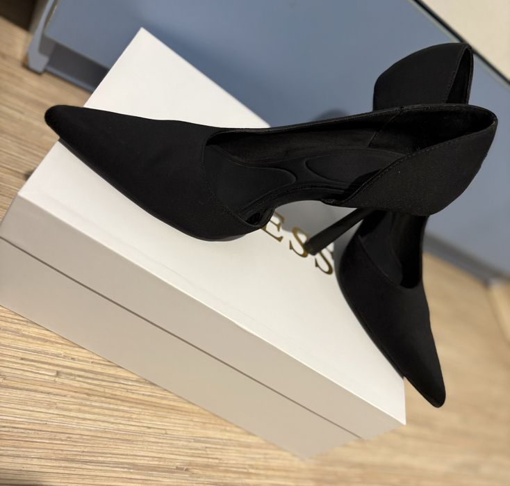 Черни елегантни обувки