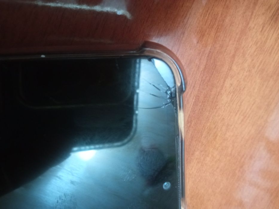 Продается телефон