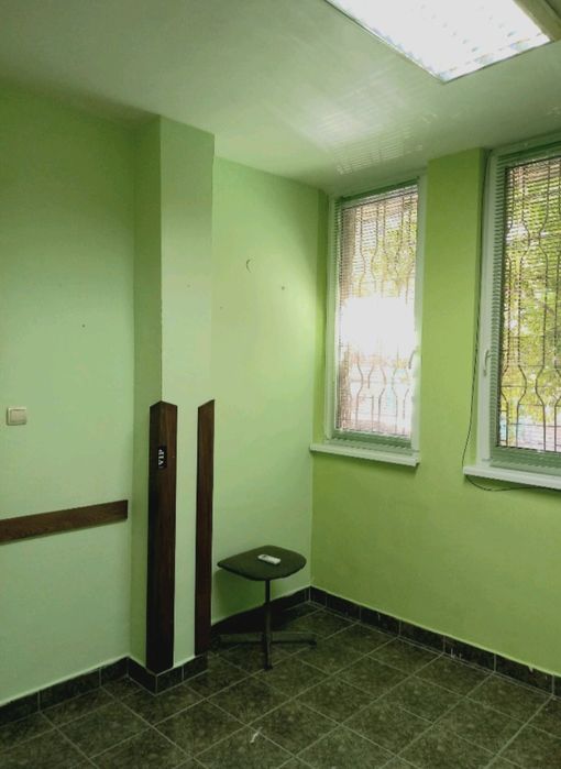 Дава се под наем Офис в Пазарджик, Руски - 14 кв.м за 142.8 € - Снимка #2