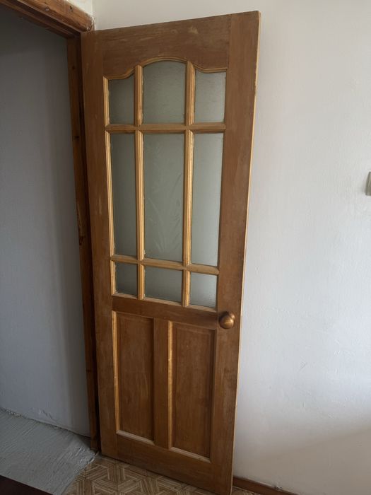 Продам деревянные двери