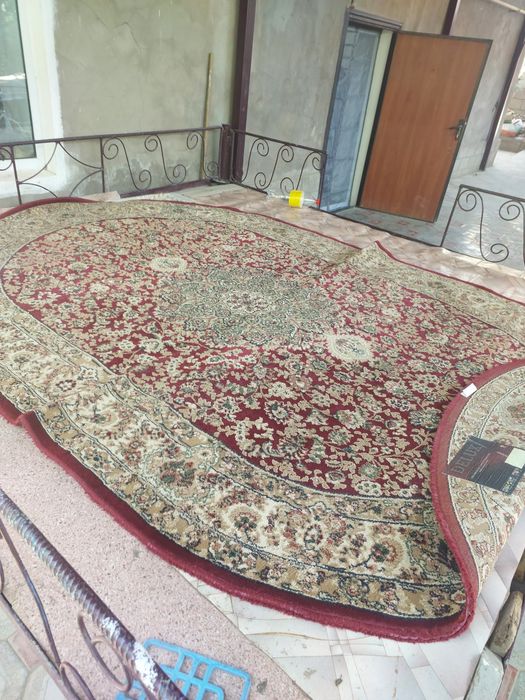 Продаются ковры б/у отдам дёшево