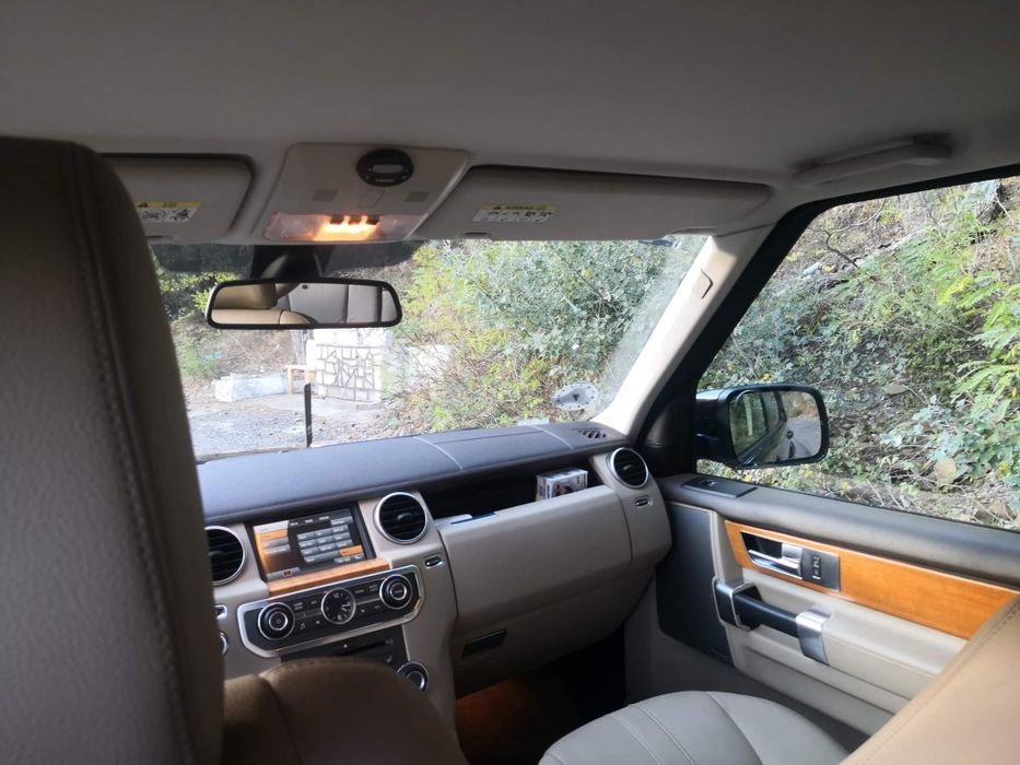 Land Rover Discovery 4