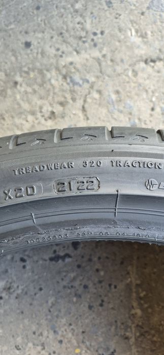 2 anvelope vara Bridgestone 285/35/22,dot 2022.Pretul este pe bucata.